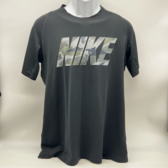Nike Men's Dark Gray Camo Logo Tee - Picture 1 of 9